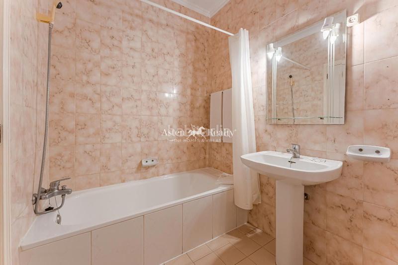 Foto afbc3d35-8dbe-4ad9-b657-e6ac42ef2c88. Apartament amb piscina a San Eugenio Alto Adeje