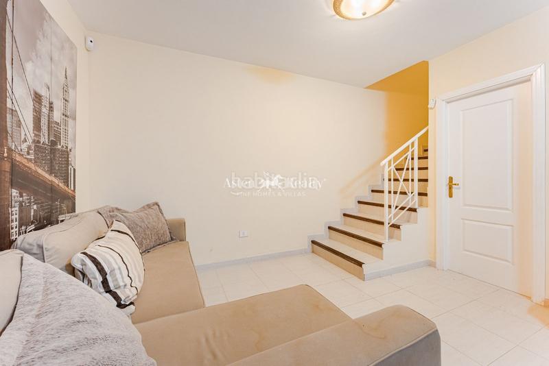 Foto 0c2ba4d4-2aec-42c4-bad5-1dc2445a6632. Casa amb aparcament piscina a Los Cristianos Arona