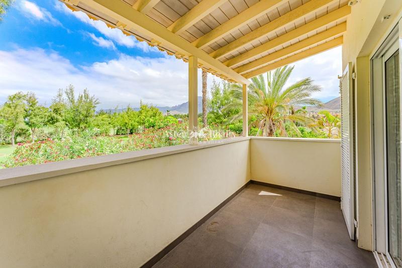 Foto 50a8fd2d-6919-4f0d-93d6-c9393cad1bca. Casa amb aparcament piscina a Los Cristianos Arona