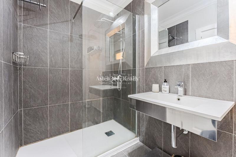 Foto 703a8d78-69ee-4461-befd-ea079327ca25. Casa amb aparcament piscina a Los Cristianos Arona