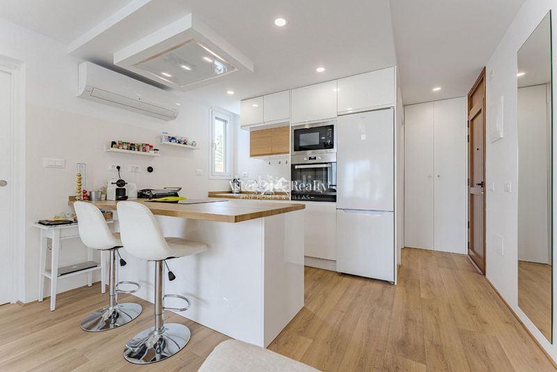 Foto 28376d84-11f9-4e3a-ac3b-4951e1063468. Àtic amb aparcament piscina a Playa de las Américas Adeje