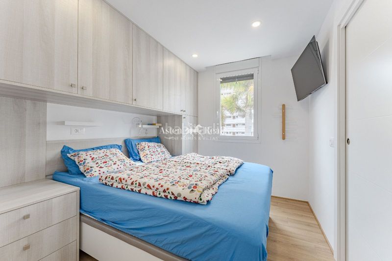 Foto 284e00f3-d416-4e47-8412-5542fa1fb8c4. Àtic amb aparcament piscina a Playa de las Américas Adeje