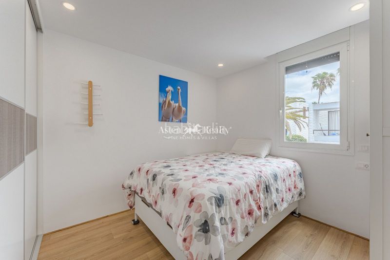 Foto 86a9cb16-a81a-4375-86c5-22ad130c74c7. Àtic amb aparcament piscina a Playa de las Américas Adeje