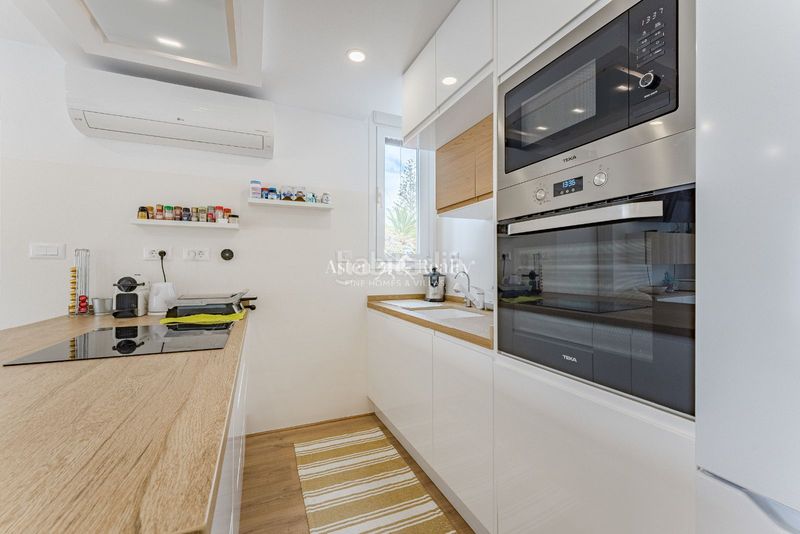 Foto d6ea3f5f-b0b0-45b0-8cd4-c4c935cc7a65. Àtic amb aparcament piscina a Playa de las Américas Adeje