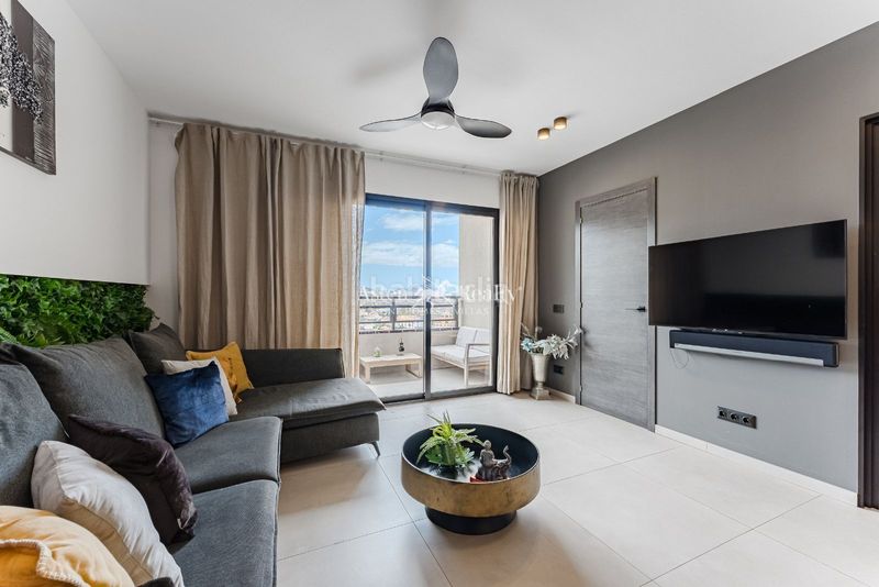 Foto 5df922b7-fab5-46df-bc5d-5499bffa75b3. Apartament amb piscina a Callao Salvaje - Playa Paraíso Adeje