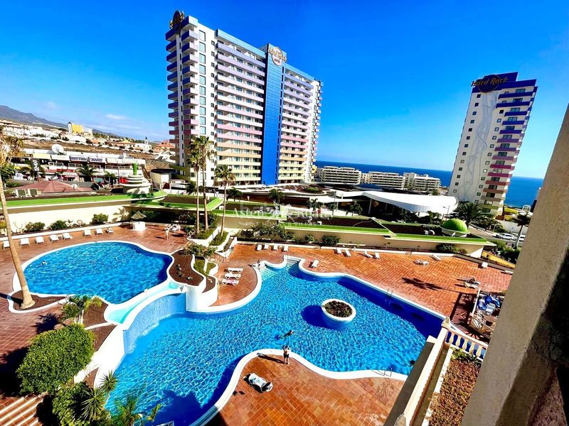 Foto d7c78bae-e2c9-41eb-8f9c-35b39c3a8806. Apartament amb piscina a Callao Salvaje - Playa Paraíso Adeje