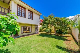 Chalet  Tajinaste. Chalet independiente con jardines y gran parcela en guajara  la