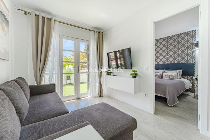 Foto 2c3da381-07ac-4a8e-99e0-b011ac8badb6. Apartamento en san eugenio alto en Torviscas Centro y Alto Adeje