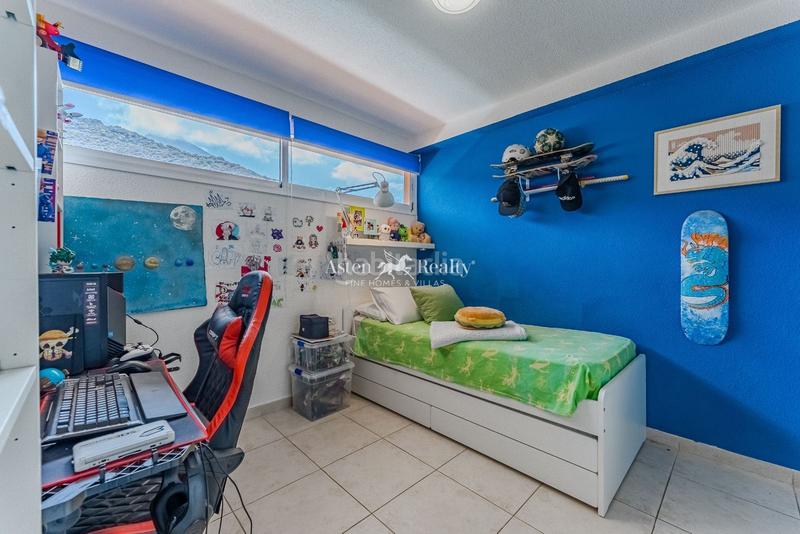 Foto 5ffaffe6-1004-4a17-94a6-1a466b6a9a89. Dachwohnung mit parking pool in Playa Fañabé Alto Adeje