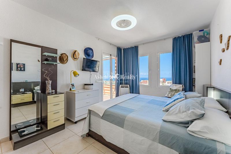 Foto e39d88bf-0c05-40bd-a8a4-242620b6c41e. Dachwohnung mit parking pool in Playa Fañabé Alto Adeje