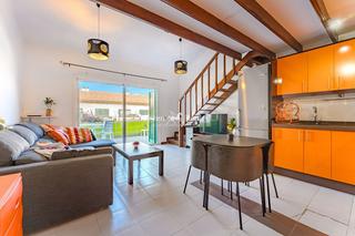 Dúplex  Uruguay. Duplex en segunda linea de mar, el medano