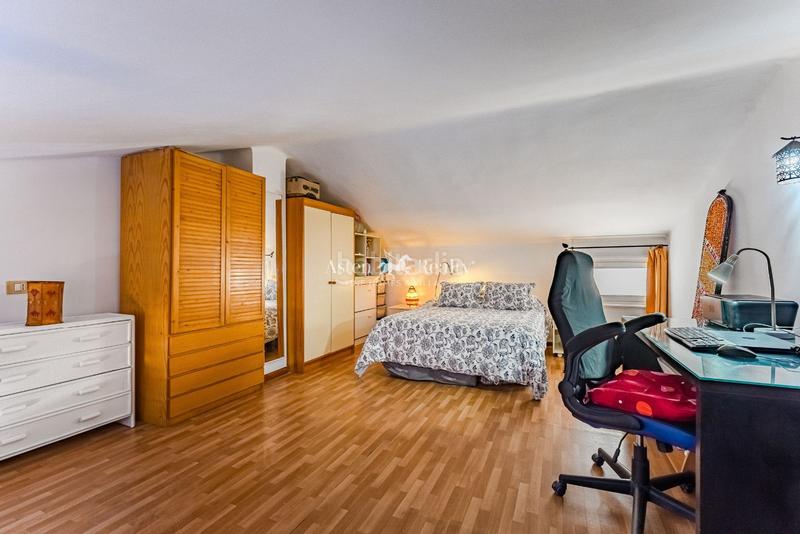 Foto f4391bb3-19da-45d5-a9c9-1c1aab4b0b5c. Duplex with parking pool in El Médano Granadilla de Abona
