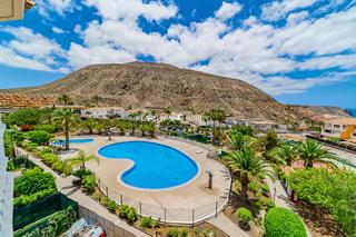 Ático  General tf-655. Vivienda luminosa y con vistas al mar en los cristianos.