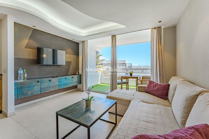Foto 41133d19-4feb-46b7-8340-d19383f2d40c. Apartament amb piscina a Playa de las Américas Adeje