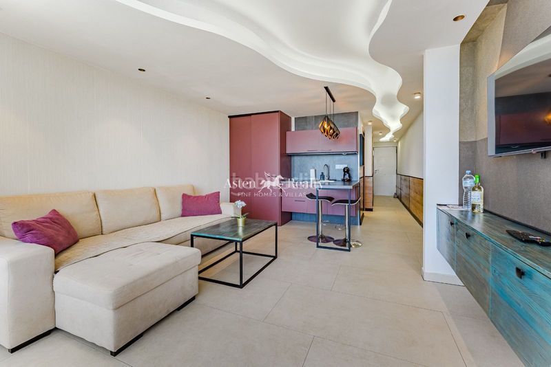 Foto d5acd4be-9452-40ec-84ae-ac89e8b57784. Apartament amb piscina a Playa de las Américas Adeje