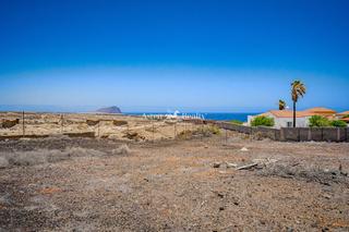 Finca rústica  La palma. Exclusiva parcela urbana en golf del sur con vistas al teide y p