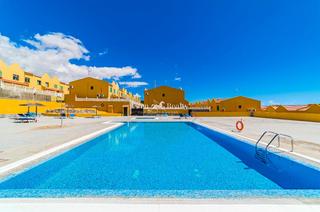 Casa adossada  Tomás cruz. Chalet adosado en esquina llano del camello