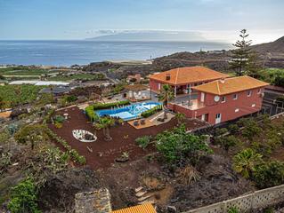 Chalet  General al puerto tf.454. Finca exclusiva con vistas al mar y privacidad total en el sur d