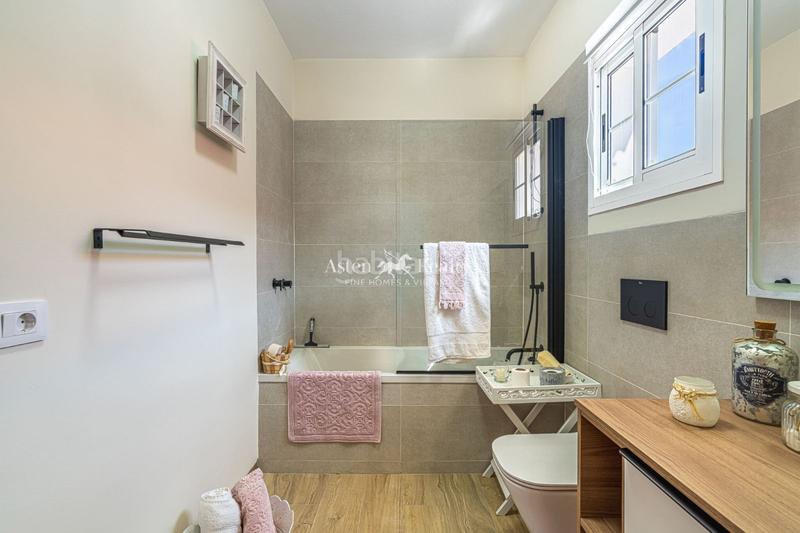 Foto 0a9eb043-0158-41d2-8db3-d9a9441ca6fe. Xalet amb calefacció piscina a Puerto de Santiago Santiago del Teide