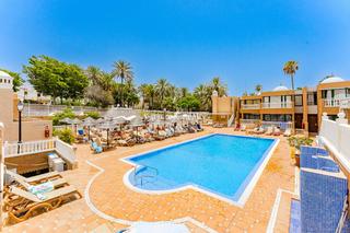 Appartement  Rafel puig lluvina. Apartamento reformado en primera línea de mar en parque las amér