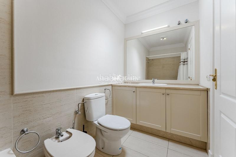 Foto 9ac56bfc-a328-40ed-b091-38d6bc4d5c58. Reihenhaus mit parking in Chayofa Arona