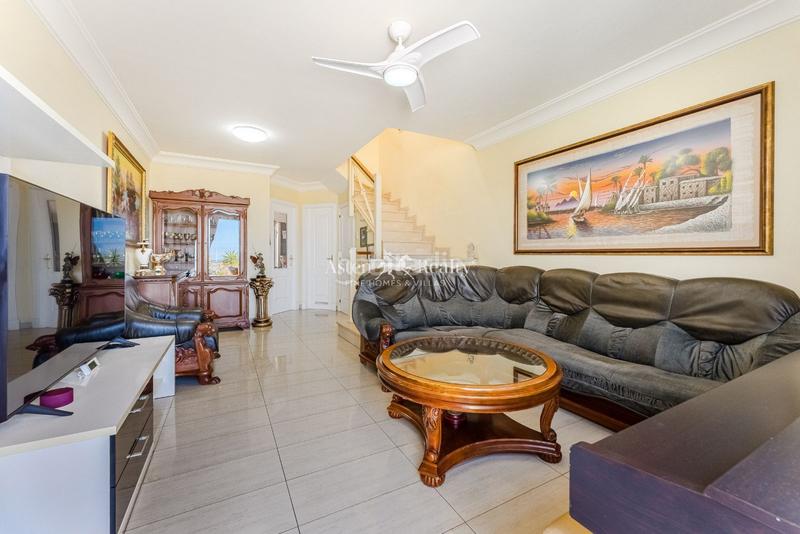 Foto 9f99a1fc-e149-4f1f-99ea-2743fad11e5e. Reihenhaus mit parking in Chayofa Arona