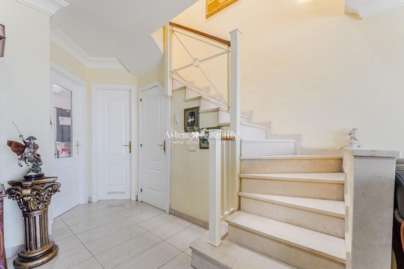 Foto cc46277b-3c09-48e8-861f-7e94506c78ee. Reihenhaus mit parking in Chayofa Arona