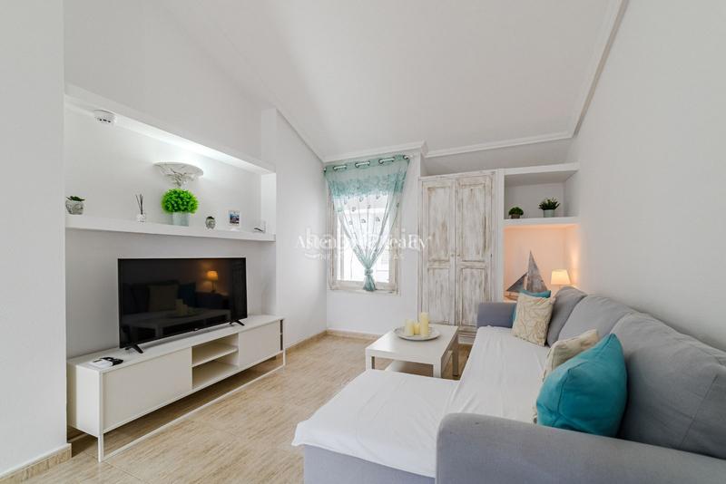 Foto 74d5eda8-201d-4371-a940-2ab9459fc92d. Attico con piscina in Torviscas Centro y Alto Adeje