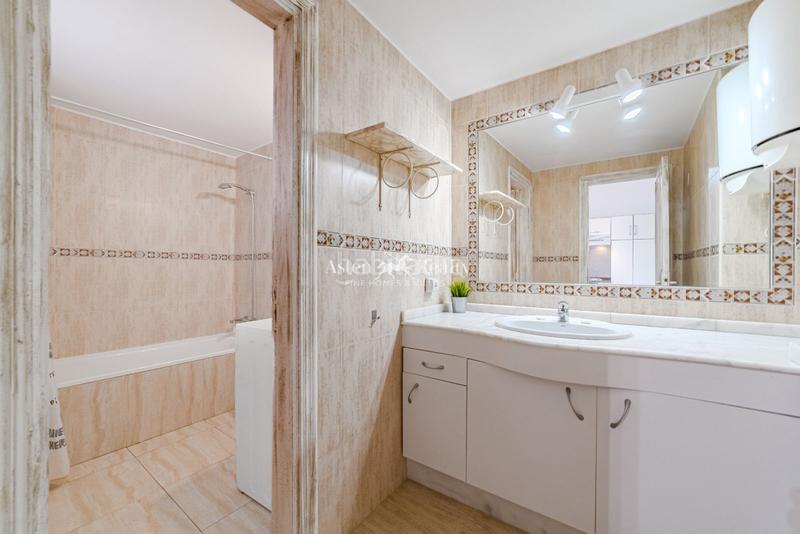 Foto cbb4e779-c9bb-4c6a-ad7f-ee406e65ce7d. Attico con piscina in Torviscas Centro y Alto Adeje