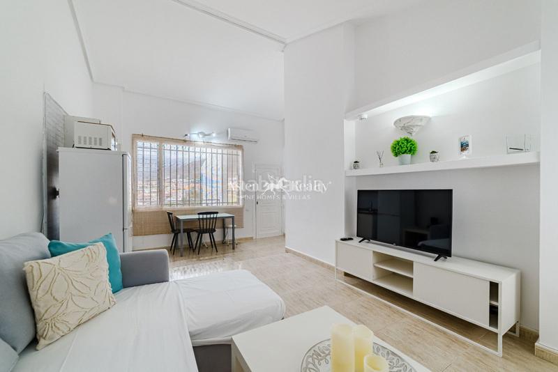 Foto f646614d-e105-48be-8b1b-6a58b6c5315d. Attico con piscina in Torviscas Centro y Alto Adeje