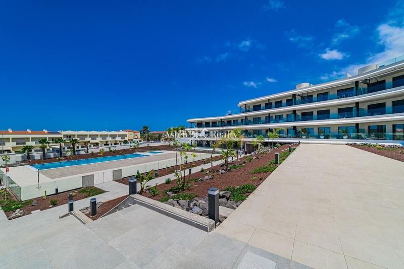 Foto 0c2d469a-d31d-485d-8967-da0a80591ac6. Attico con parcheggio piscina in Playa Fañabé Alto Adeje