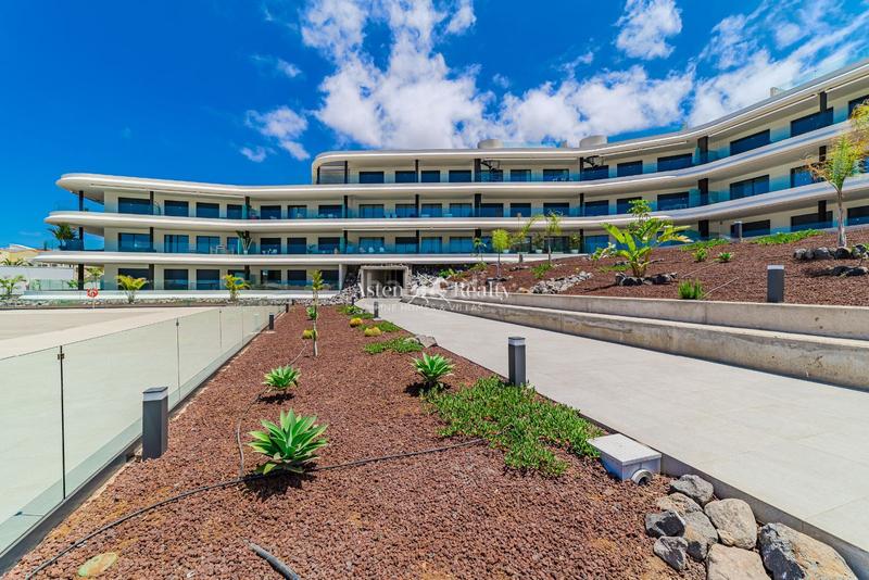 Foto 69299e33-759a-4479-9d18-2764e2422530. Attico con parcheggio piscina in Playa Fañabé Alto Adeje