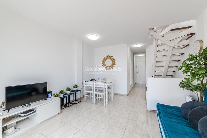 Foto a3705c7b-cb10-441a-aced-80ef60b16bb3. Ático atico triplex de 2 dormitorios y 2 baños con vista panoramica al mar, callao salvaje en Adeje