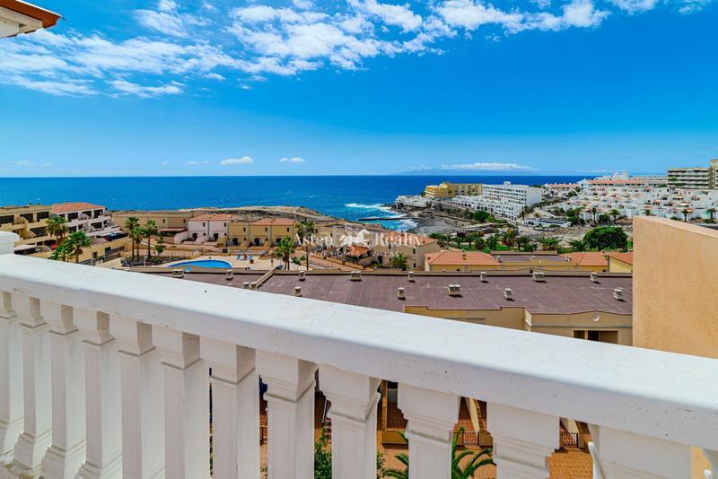 Foto ca05c89a-f023-48c7-97ae-ce7833d29a48. Ático atico triplex de 2 dormitorios y 2 baños con vista panoramica al mar, callao salvaje en Adeje