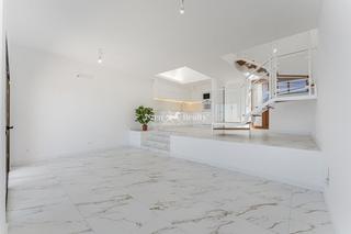 Dúplex  Geranio. Espectacular duplex de lujo totalmente reformado con vistas pano