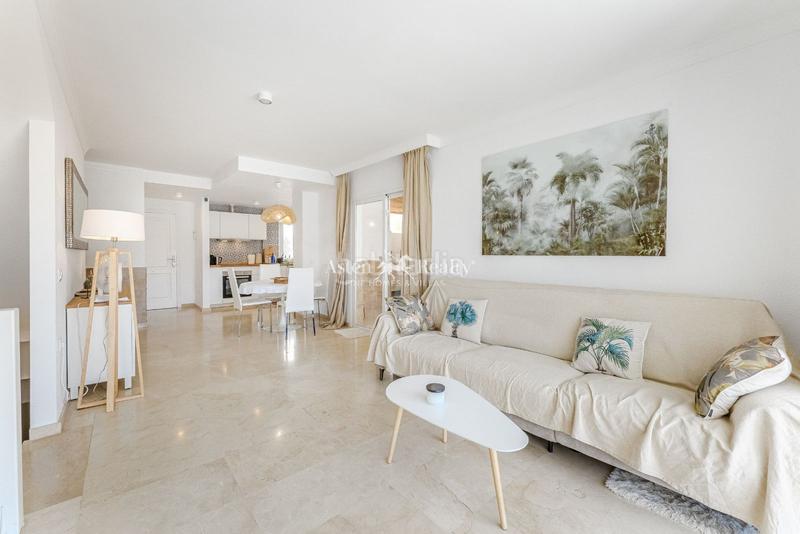 Foto b235ac4a-fdd1-4f20-83ff-bb26a7158a94. Casa con parcheggio piscina in Callao Salvaje - Playa Paraíso Adeje