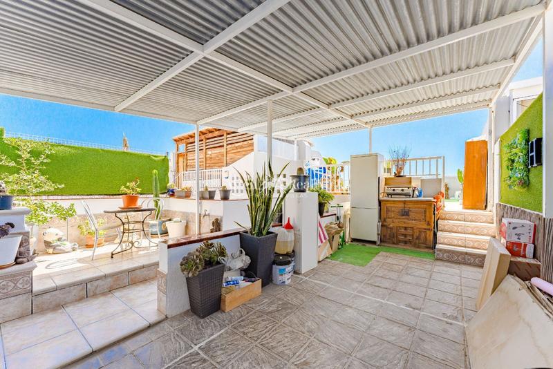 Foto cfba8f32-4fb7-403e-933f-76969b9939df. Casa adossada amb aparcament a Armeñime - Las Moraditas - Las Cancelas Adeje