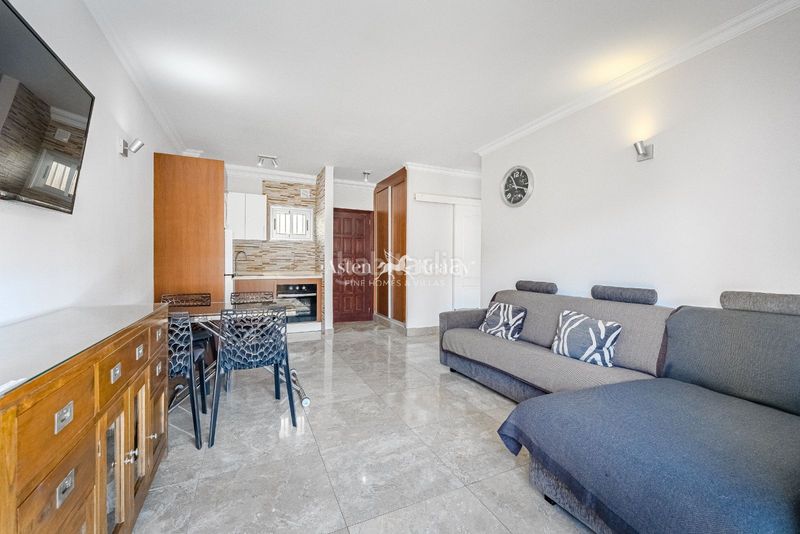 Foto adb14e57-63fa-4aae-8d62-e07d321f80f2. Apartament amb piscina a Los Cristianos Arona