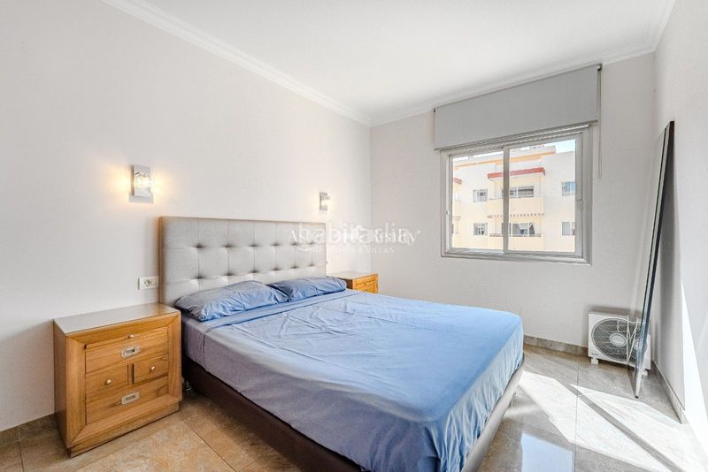 Foto adf9f045-5348-478d-8695-868d34d8f5a5. Apartament amb piscina a Los Cristianos Arona