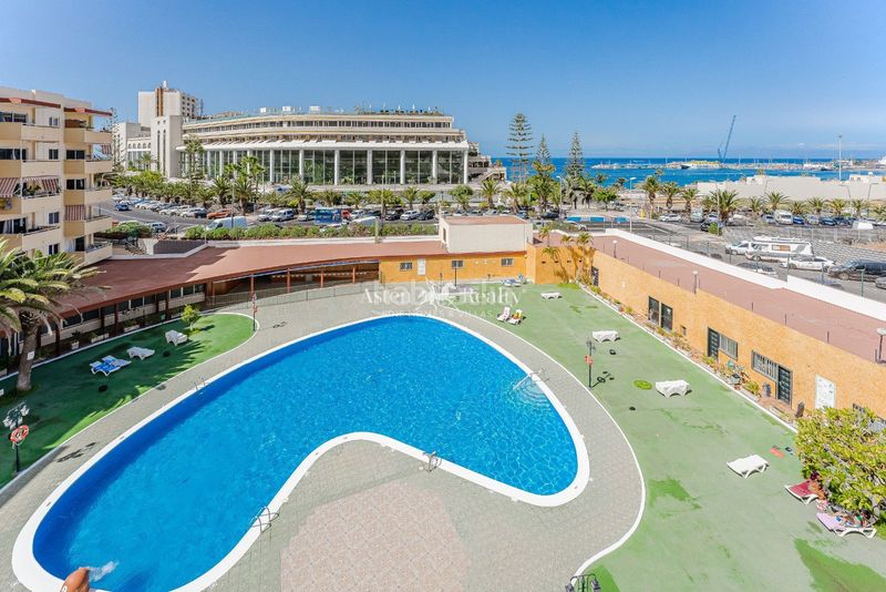 Foto bb23dbc8-6e0d-489d-a5aa-a293115dc81b. Apartament amb piscina a Los Cristianos Arona
