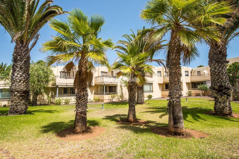 Foto a382f569-8301-483e-9e93-565318919357. Casa adossada amb aparcament piscina a Los Abrigos Granadilla de Abona