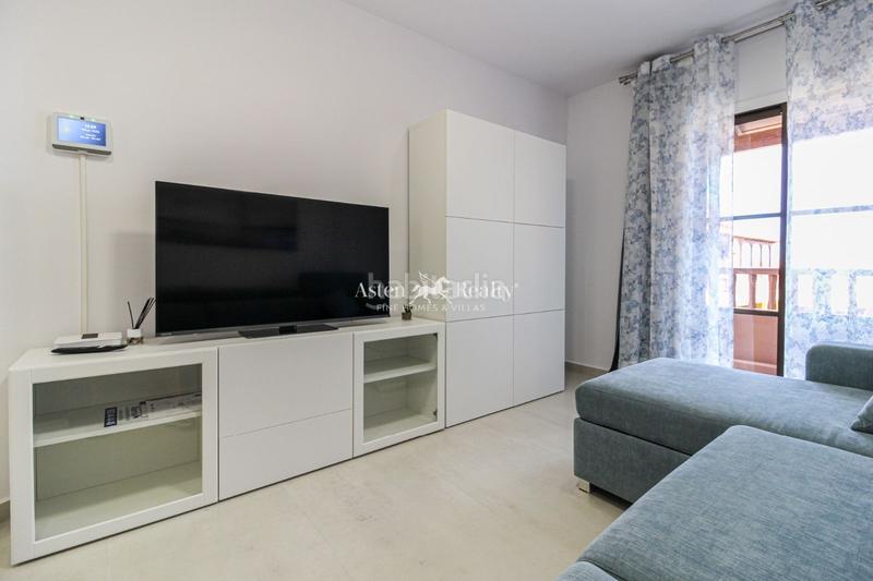 Foto 1026370d-e138-4293-a3e9-b7230bede86e. Apartament amb aparcament piscina a Playa del Duque Adeje