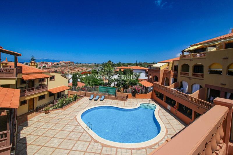 Foto 577cf8fa-ad86-42fe-a864-548d4e3ee1fb. Apartament amb aparcament piscina a Playa del Duque Adeje