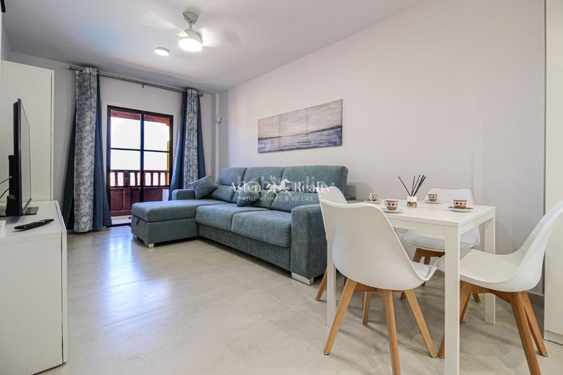 Foto 5841c065-f3df-40b7-87a2-3ad1b7e97766. Apartament amb aparcament piscina a Playa del Duque Adeje