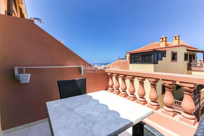 Foto 60a80a19-fd08-4039-aeea-9cb7e3c0b5e9. Apartament amb aparcament piscina a Playa del Duque Adeje