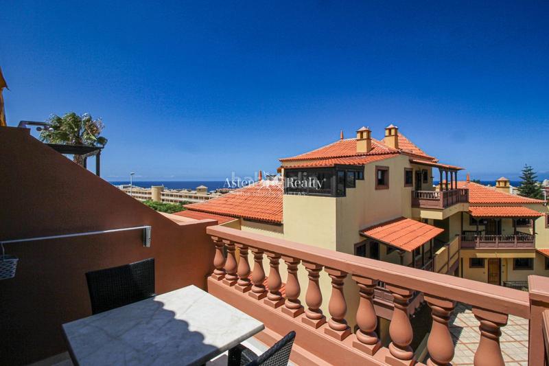 Foto 79b3c1d7-7ee5-445f-b9ab-dced2f283f1d. Apartament amb aparcament piscina a Playa del Duque Adeje