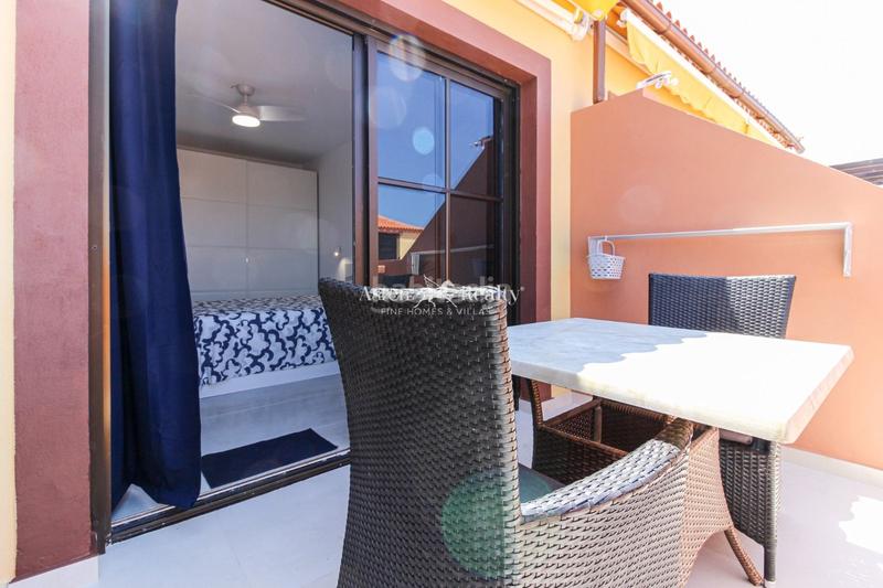 Foto 7bc02369-8fab-434b-b9ed-2ea874f75ffb. Apartament amb aparcament piscina a Playa del Duque Adeje