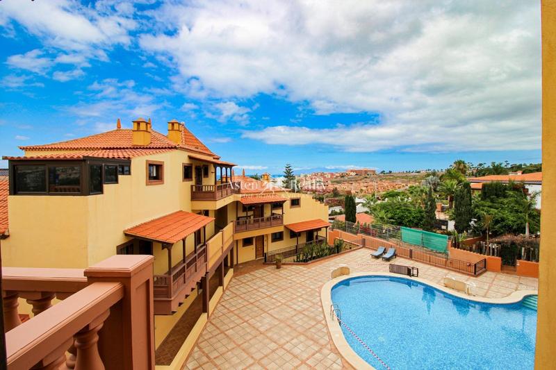 Foto 8d95c453-41fb-4329-8562-e89d5a468942. Apartament amb aparcament piscina a Playa del Duque Adeje
