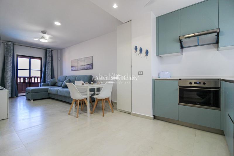 Foto 947b9352-4bf7-4699-b154-13b378520f08. Apartament amb aparcament piscina a Playa del Duque Adeje