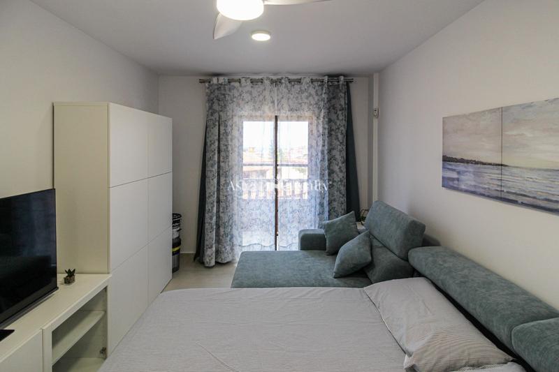 Foto fa6d994f-4a8c-4dcb-a693-34c73633f251. Apartament amb aparcament piscina a Playa del Duque Adeje